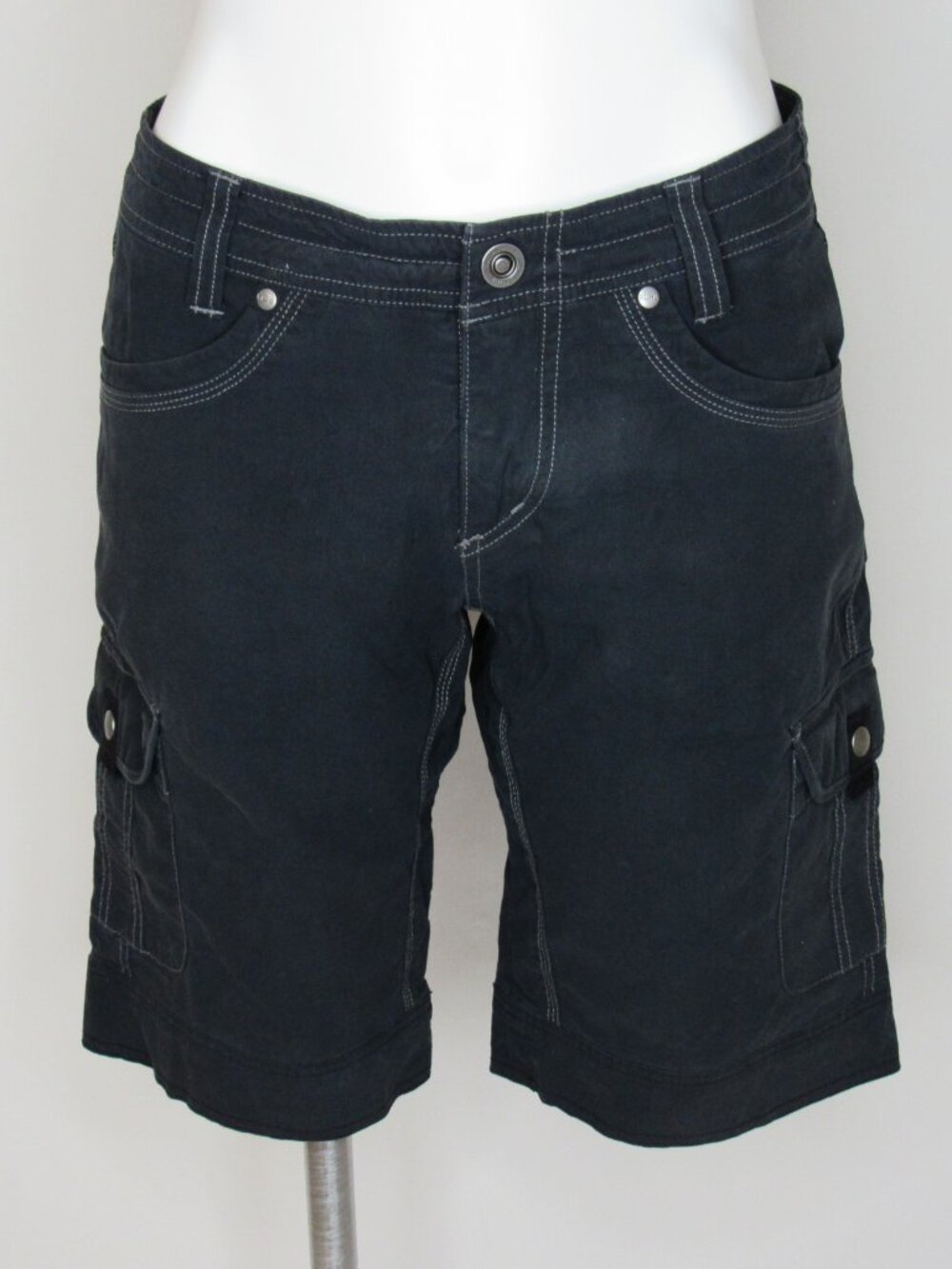 Kuhl Navy Blue Vintage Patina Dye Cargo Shorts 11" Women's 6 - Picture 2 of 10